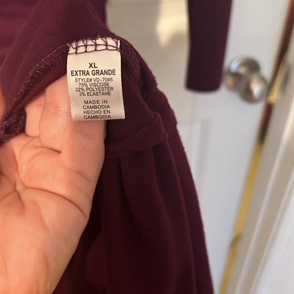 2 Boutique Dresses - Picture 7 of 8